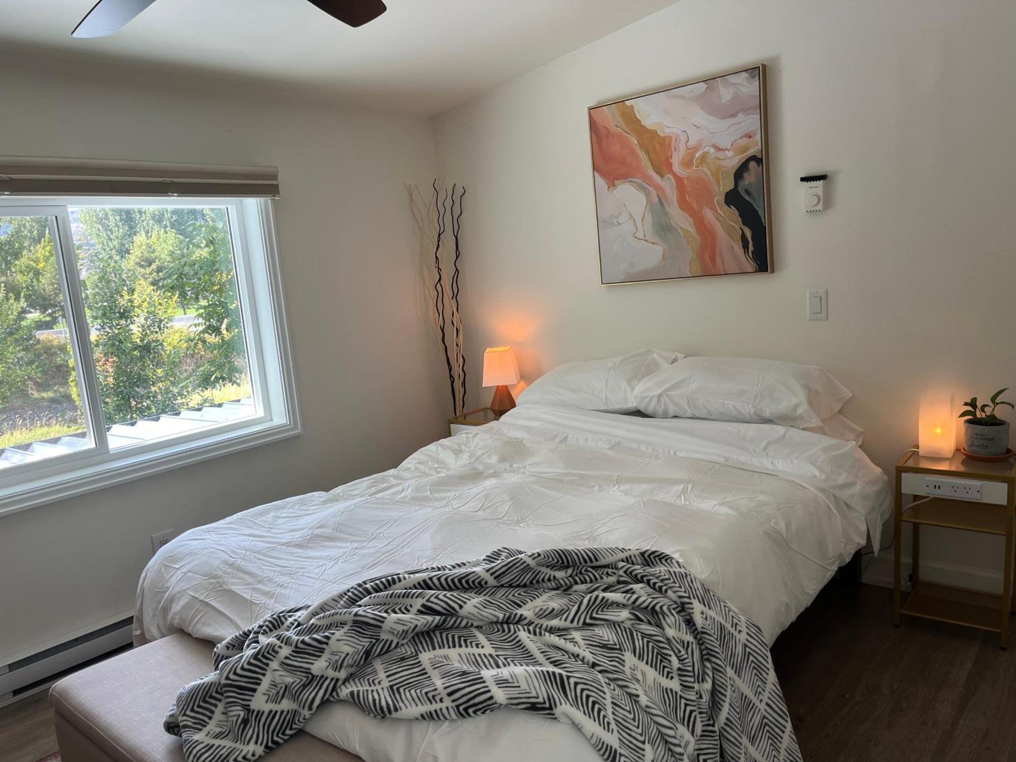 Hikari-Okanagan Sunshine B&B Kelowna Zewnętrze zdjęcie