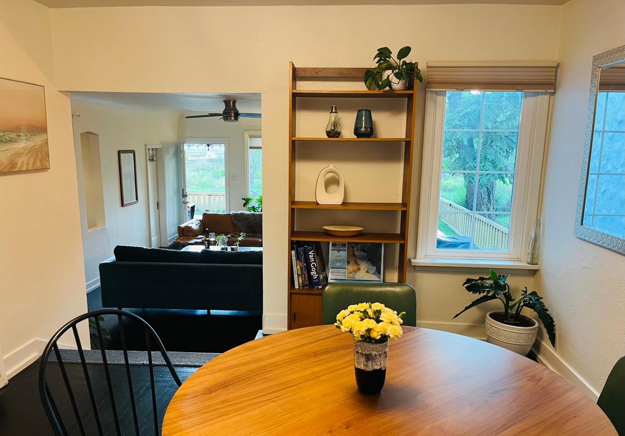 Hikari-Okanagan Sunshine B&B Kelowna Zewnętrze zdjęcie
